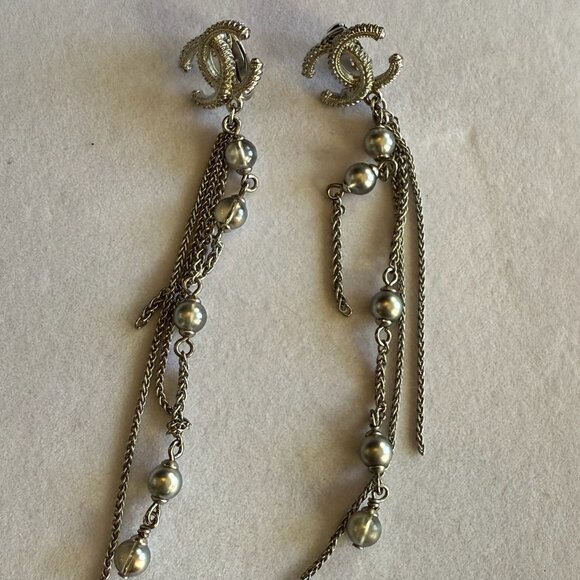 Chanel Metiers d'Art‎ Crystal, Pearl & CC Logo Chandelier Earrings clip-on - Picture 1 of 9
